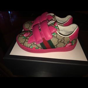 Gucci sneakers size 22 (6.5) U.S